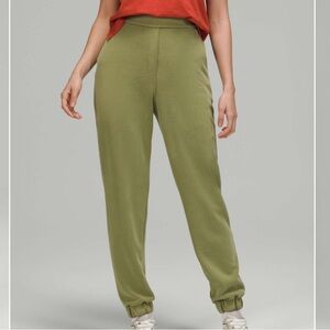 Lululemon Softstreme Relaxed High-Rise Pant